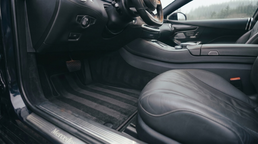 Mercedes interior detailing clean carpet seats dashboard